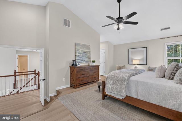 6482 WARWICK CIR, Alexandria, VA 22315