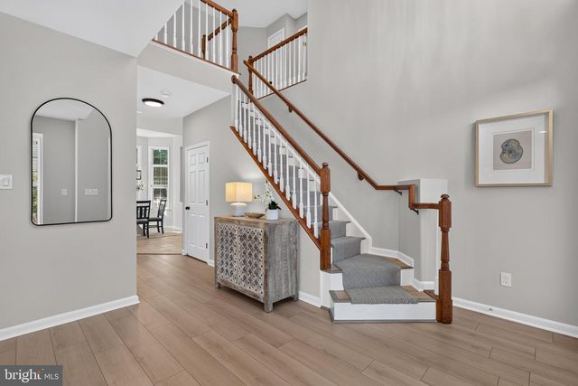 6482 WARWICK CIR, Alexandria, VA 22315