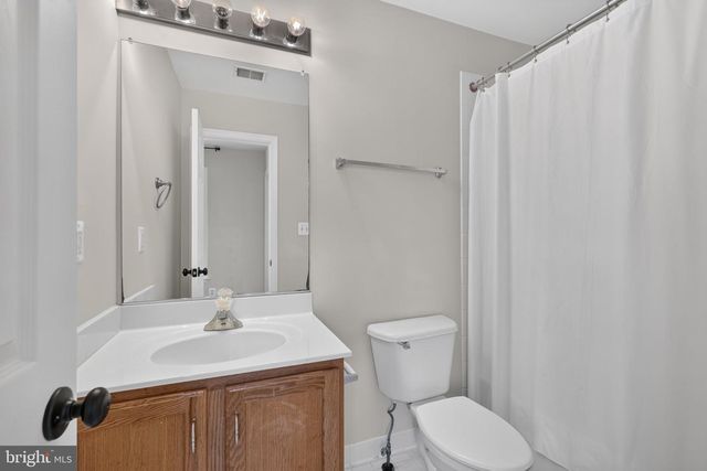 6482 WARWICK CIR, Alexandria, VA 22315