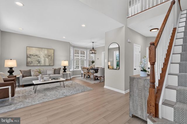 6482 WARWICK CIR, Alexandria, VA 22315