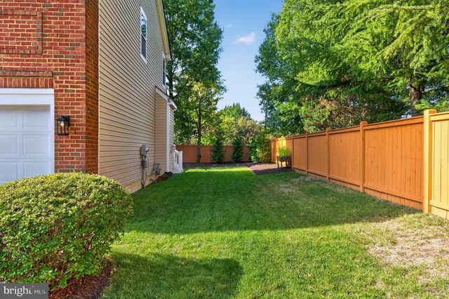 6482 WARWICK CIR, Alexandria, VA 22315
