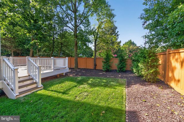 6482 WARWICK CIR, Alexandria, VA 22315