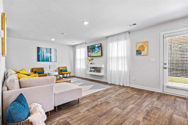 1574 Sungrown Way, Mcdonough, GA 30253