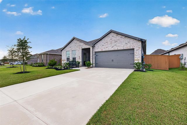 923 Heaven Drive, Beasley, TX 77417