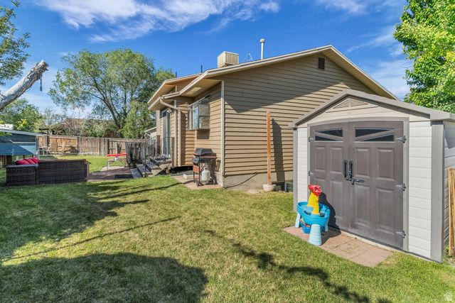 6638 S MILFOIL CIR, West Jordan, UT 84081