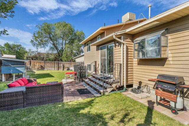 6638 S MILFOIL CIR, West Jordan, UT 84081