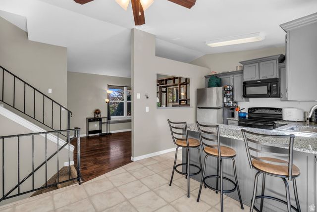 6638 S MILFOIL CIR, West Jordan, UT 84081