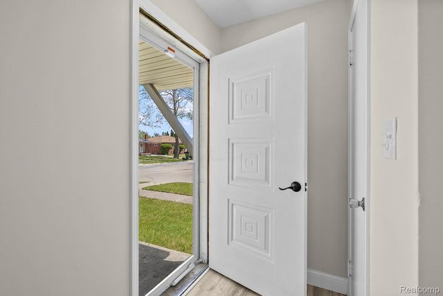 14459 Balsam Street, Southgate, MI 48195