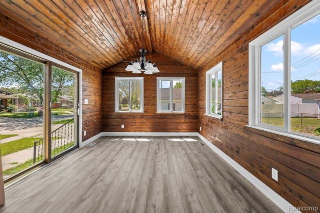 14459 Balsam Street, Southgate, MI 48195