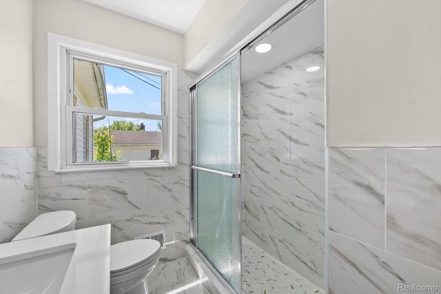 14459 Balsam Street, Southgate, MI 48195