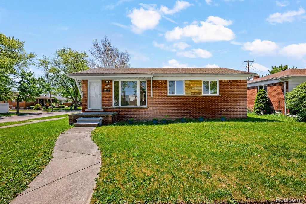 14459 Balsam Street, Southgate, MI 48195