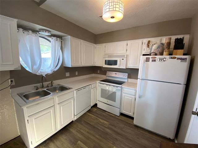 125 W Acres Street N, Norman, OK 73069