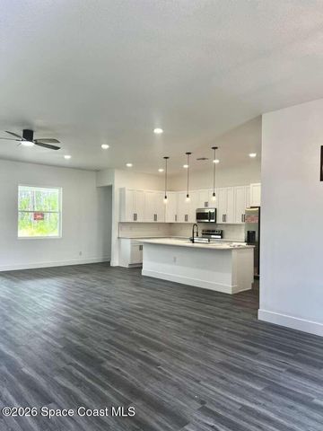 3240 Wallace Avenue SE, Palm Bay, FL 32909
