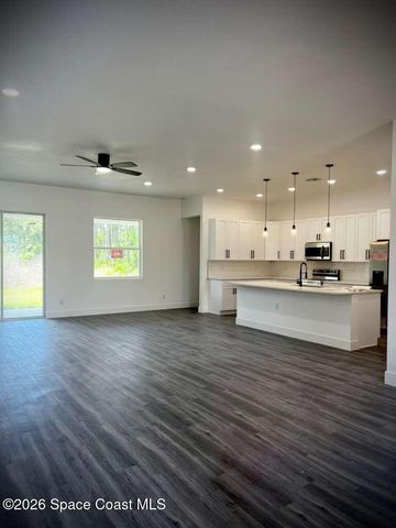 3240 Wallace Avenue SE, Palm Bay, FL 32909