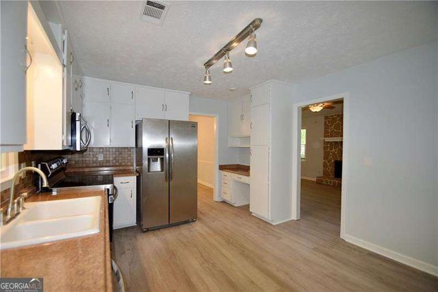 2654 Crystal Court, Lawrenceville, GA 30044