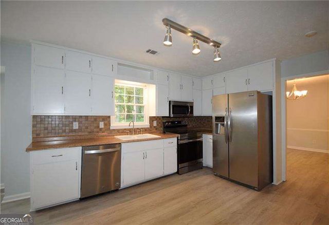 2654 Crystal Court, Lawrenceville, GA 30044