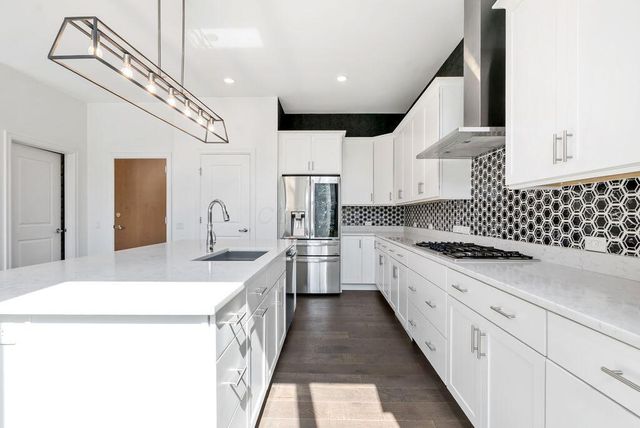 250 W Spring Street, 243, Columbus, OH 43215