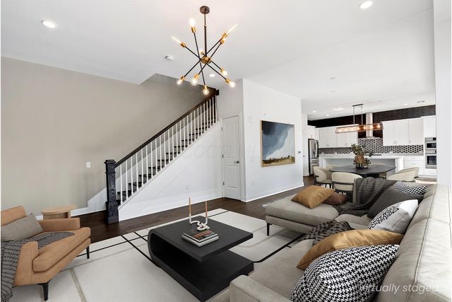 250 W Spring Street, 243, Columbus, OH 43215