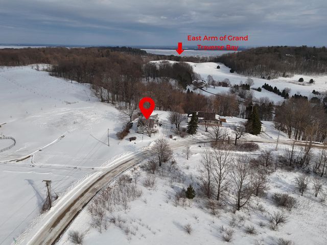 2378 Carroll Road, Traverse City, MI 49686