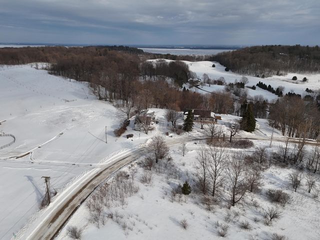 2378 Carroll Road, Traverse City, MI 49686