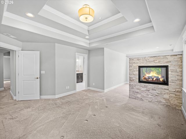 12465 Sw LESSER Rd, Portland, OR 97219