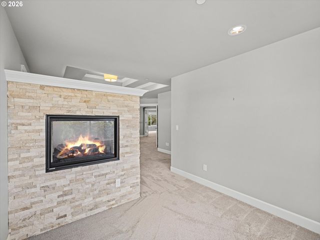 12465 Sw LESSER Rd, Portland, OR 97219