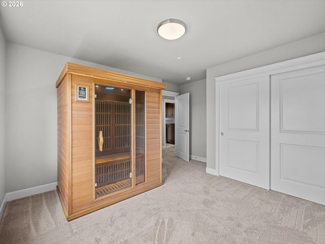 12465 Sw LESSER Rd, Portland, OR 97219