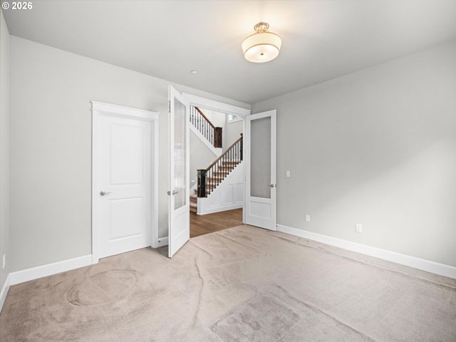 12465 Sw LESSER Rd, Portland, OR 97219
