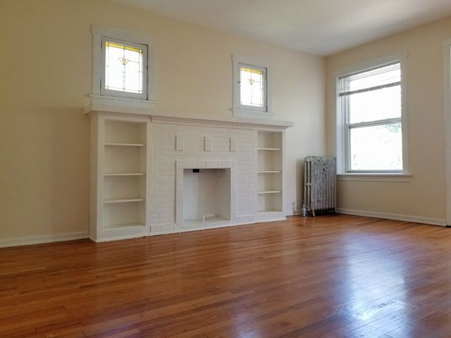 2220 N Saint Louis Avenue 3, Chicago, IL 60647