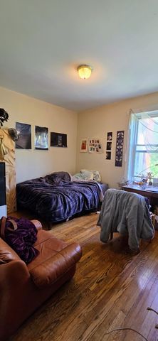 2220 N Saint Louis Avenue 3, Chicago, IL 60647