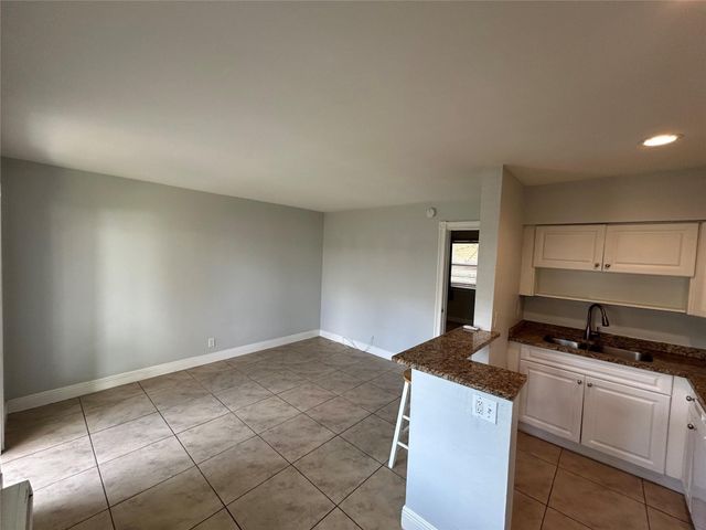 921 NE 17th Avenue 2, Fort Lauderdale, FL 33304