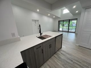 712 Sunny Pine Way C3, Greenacres, FL 33415
