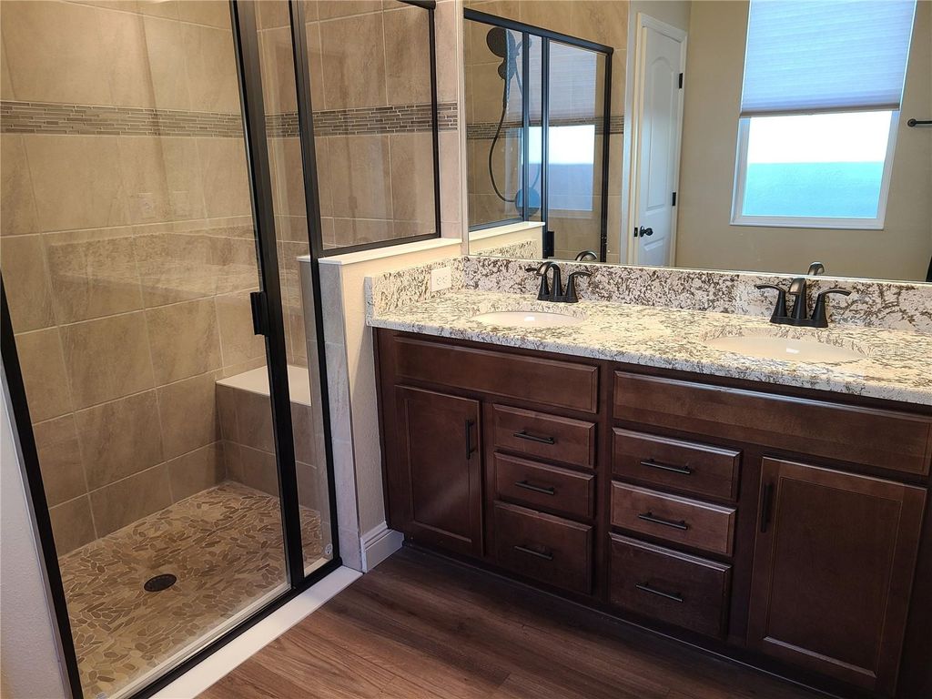 Image 7 of property listing at 5736 143RD COURT E, Bradenton, FL 34211