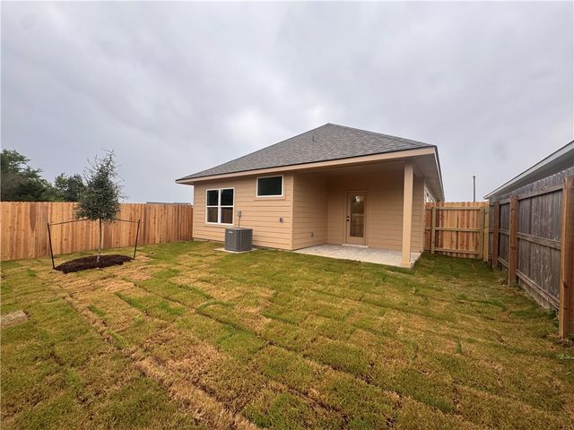 914 Fork Court, College Station, TX 77845