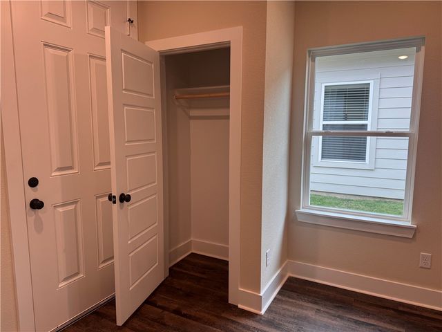 914 Fork Court, College Station, TX 77845