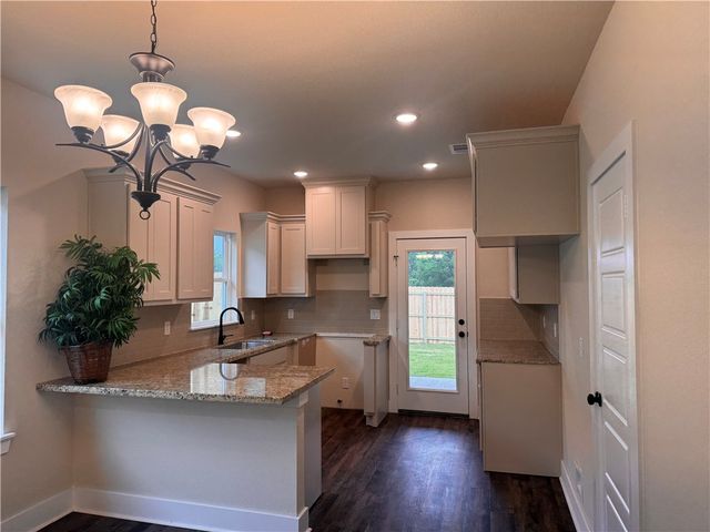 914 Fork Court, College Station, TX 77845