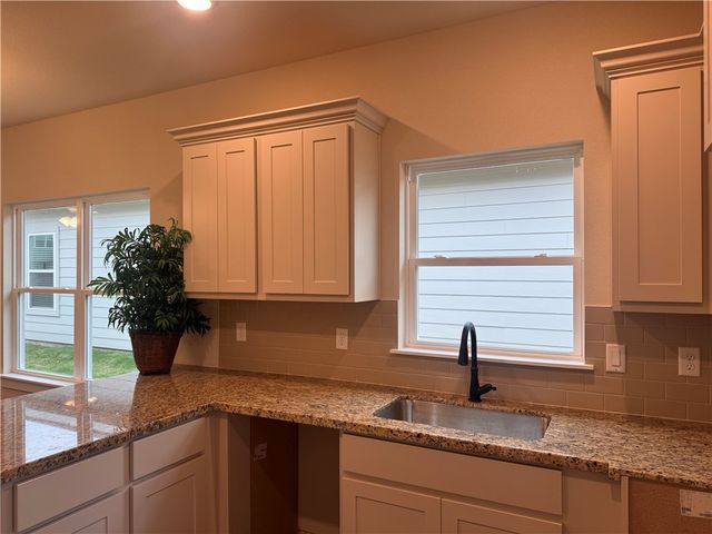 914 Fork Court, College Station, TX 77845