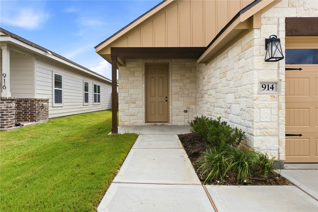 914 Fork Court, College Station, TX 77845 — photo 2