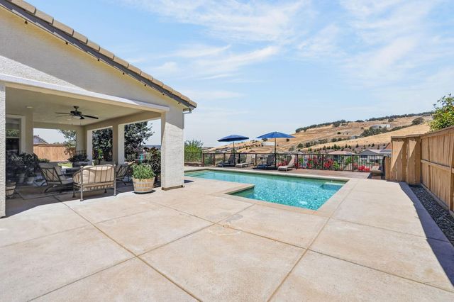 1181 Cornerstone Dr, El Dorado Hills, CA 95762