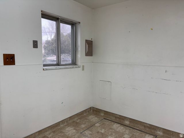 175 E VINE ST, Tooele, UT 84074