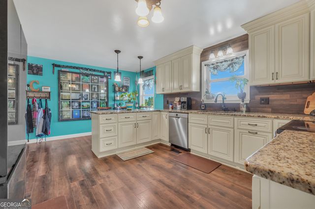 876 Simpson Mill Road, Locust Grove, GA 30248