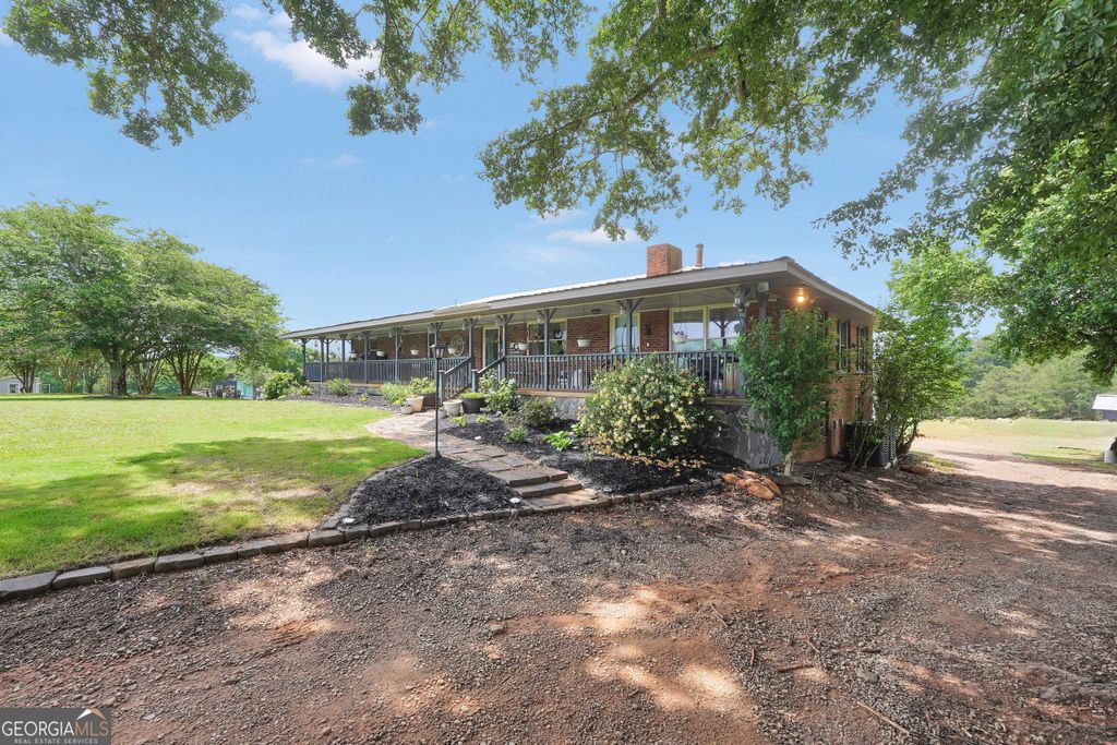 876 Simpson Mill Road, Locust Grove, GA 30248