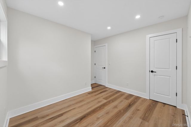 108 Avenue B, Holbrook, NY 11741
