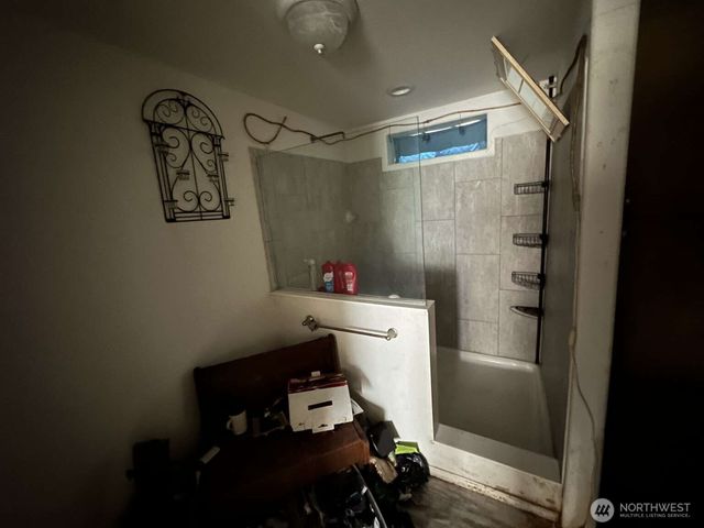 241 E Park Loop, Shelton, WA 98584