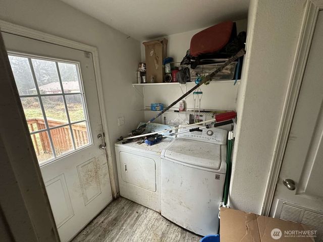 241 E Park Loop, Shelton, WA 98584