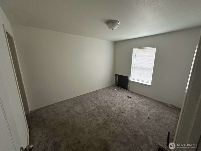 241 E Park Loop, Shelton, WA 98584