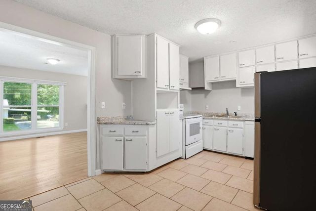 6592 Port A Prince Drive, Forest Park, GA 30297