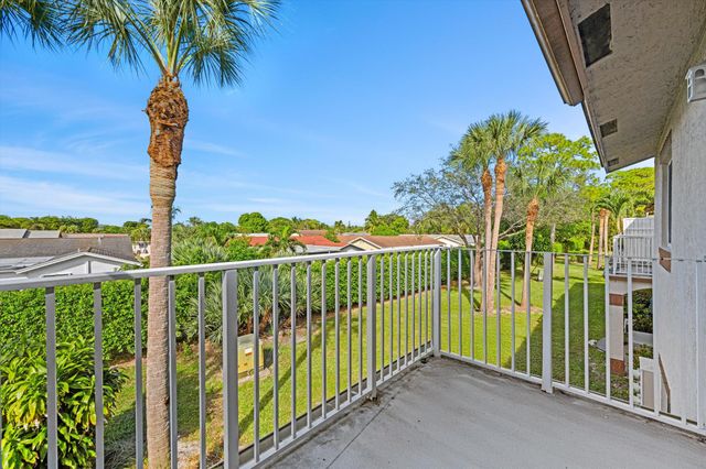 4534 Oak Terrace Drive, Greenacres, FL 33463