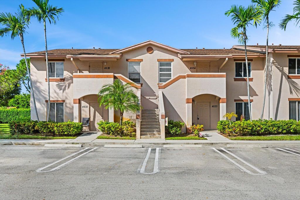 4534 Oak Terrace Drive, Greenacres, FL 33463