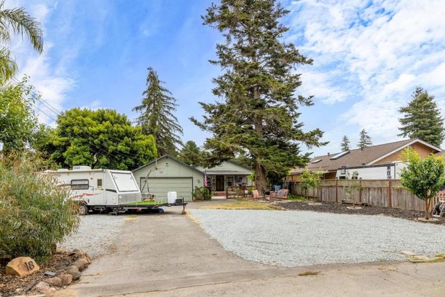 18 Lower Cutter Drive, Watsonville, CA 95076
